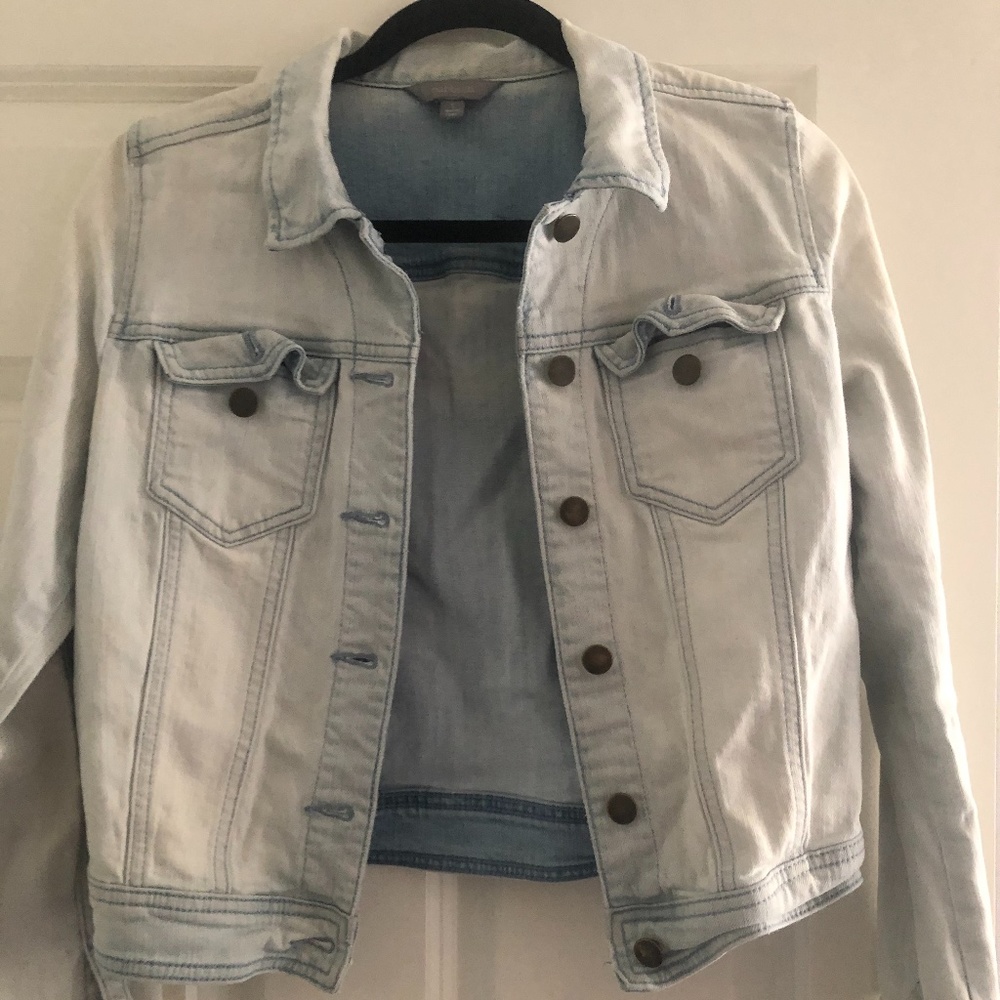 Light wash jean jacket